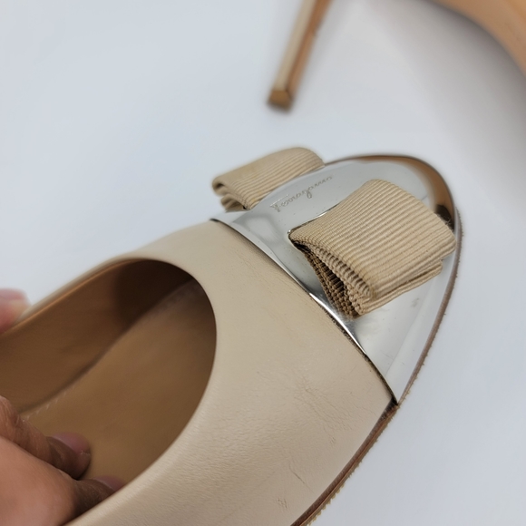 Salvatore Ferragamo Pump With Bow Size 7.5 C - Picture 16 of 16